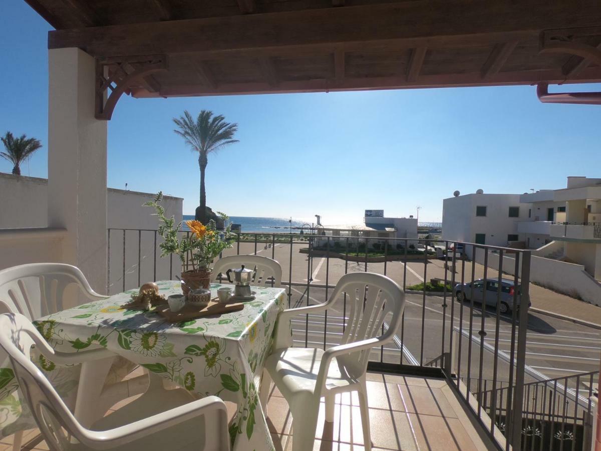 Appartamento Sul Mare Torre Pali 외부 사진
